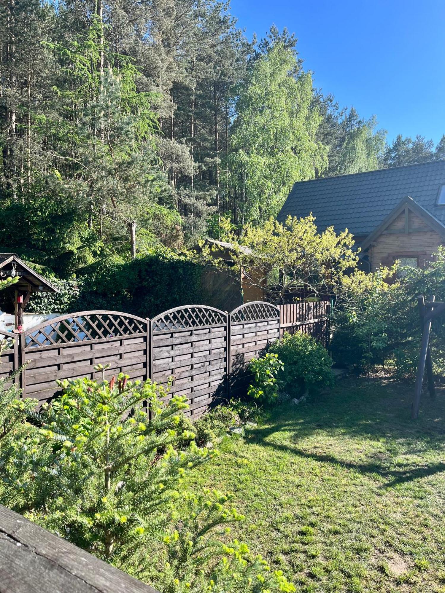 Dom Pod Swierkiem Holiday home Male Swornegacie
