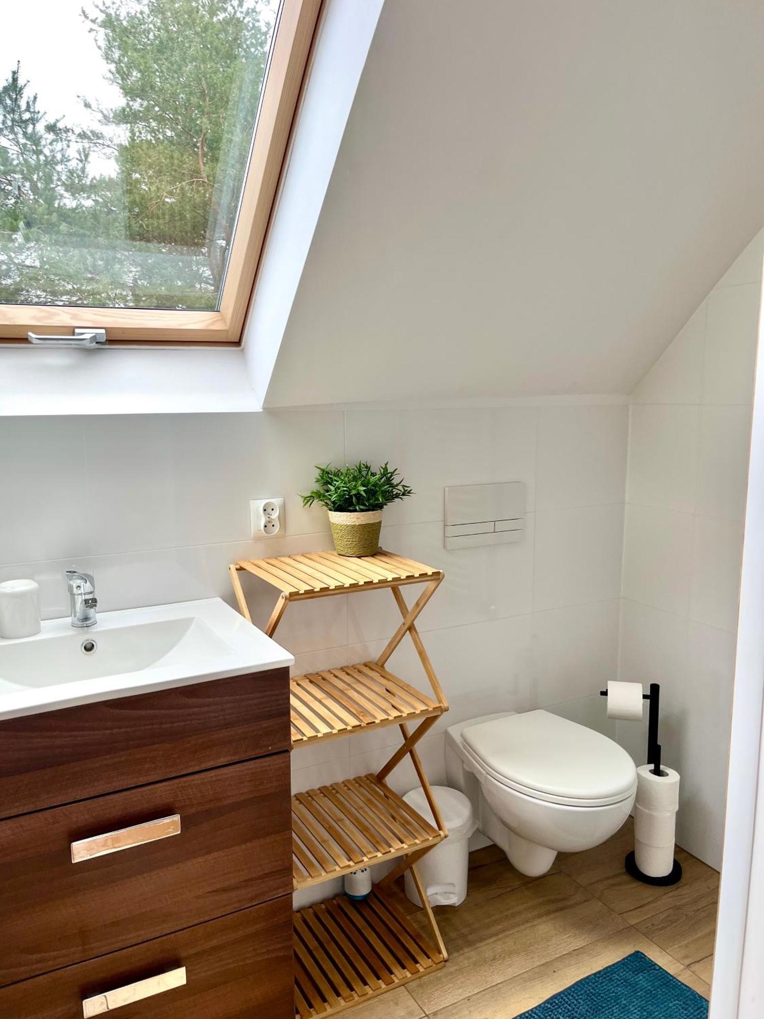 Dom Pod Swierkiem Holiday home Male Swornegacie